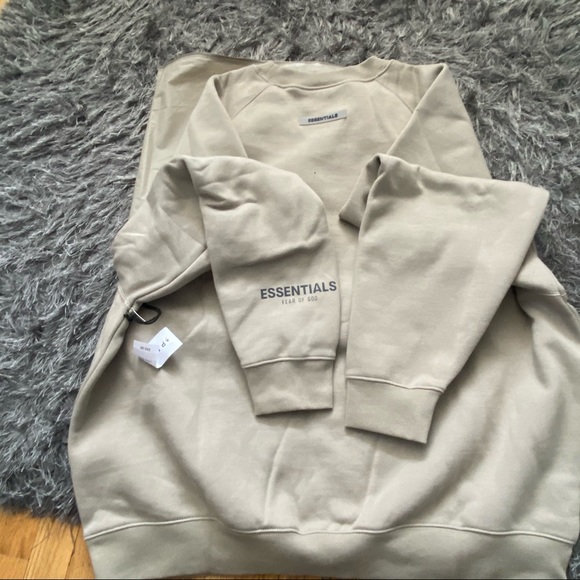Essentials Fear of God Olive Crewneck, Size Large - Picture 4 of 5